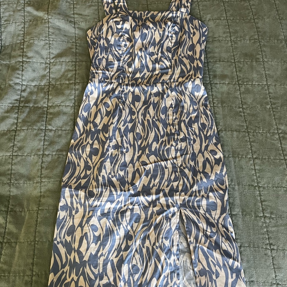 Elegant Blue and White Patterned Dress